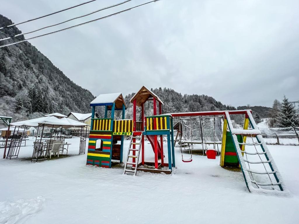 فندق Casa Petruta Dambovicioara Podu Dimbovitei المظهر الخارجي الصورة